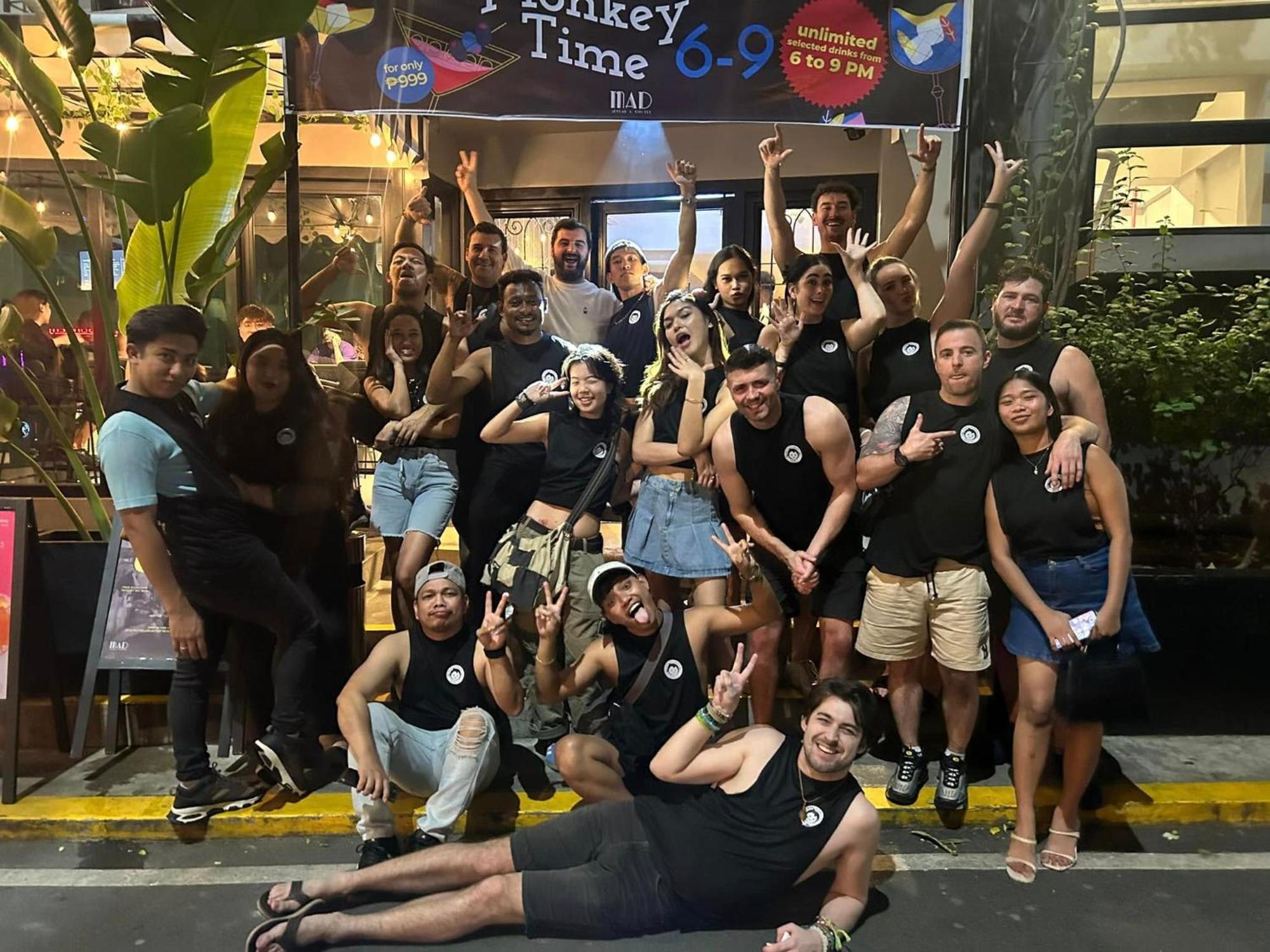 Mad Monkey Manila Vandrarhem Makati City Exteriör bild